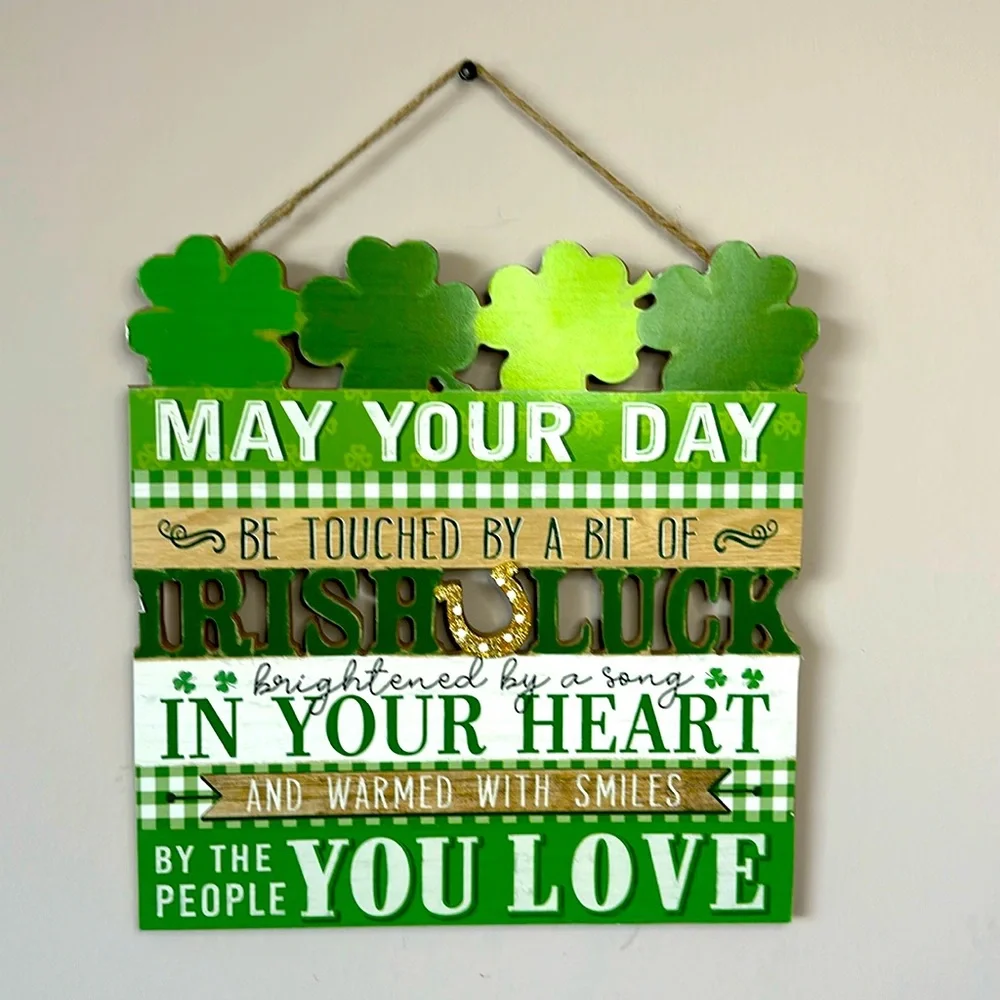 St Patricks Irish Luck Shamrock Wall Door Wooden Sign 12” x 11.5”